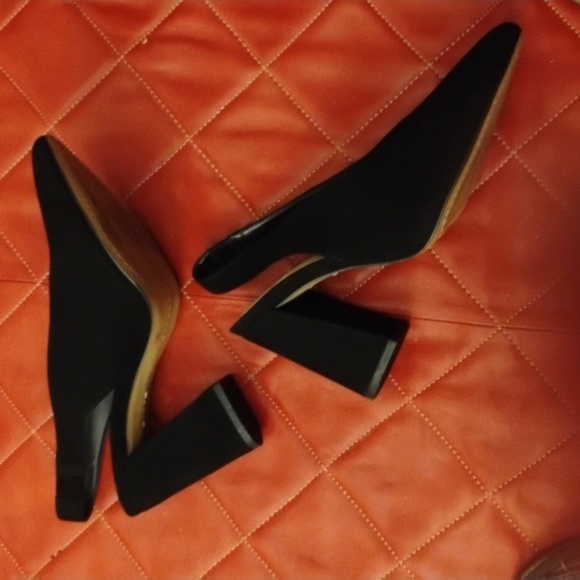Vince Camuto Tashinta Black Suede Slingback Pointy Toe Heels - Picture 8 of 9